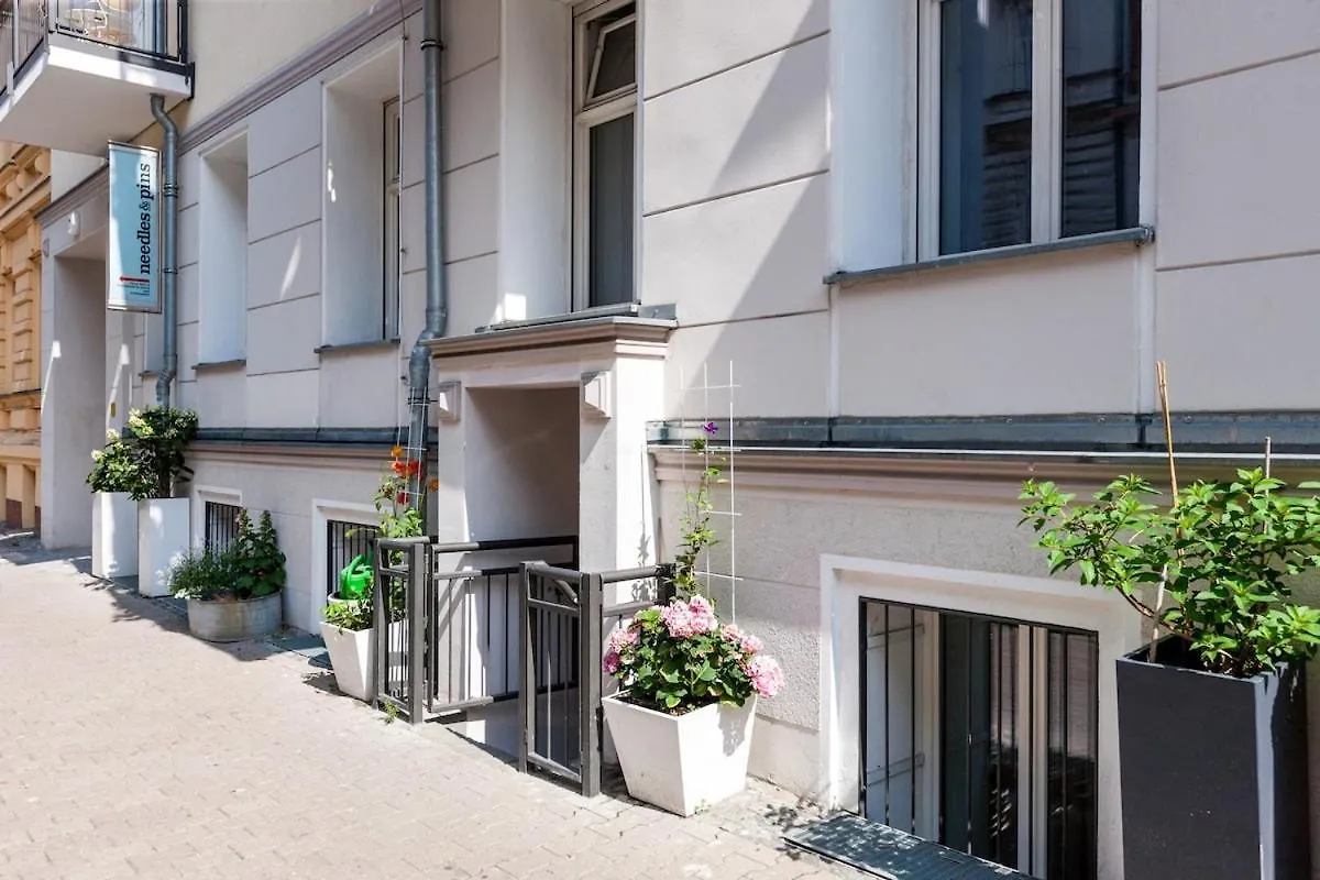 S31 - Room 22 Apartment Bergmannstrasse Front Berlin